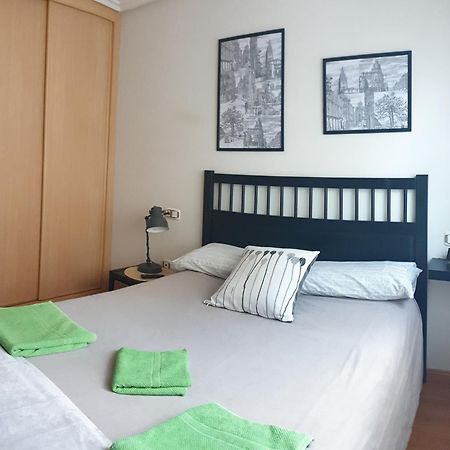 Apartamento "Los Prados" Wifi Y Parking Oviedo Buitenkant foto