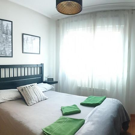 Apartamento "Los Prados" Wifi Y Parking Oviedo Buitenkant foto