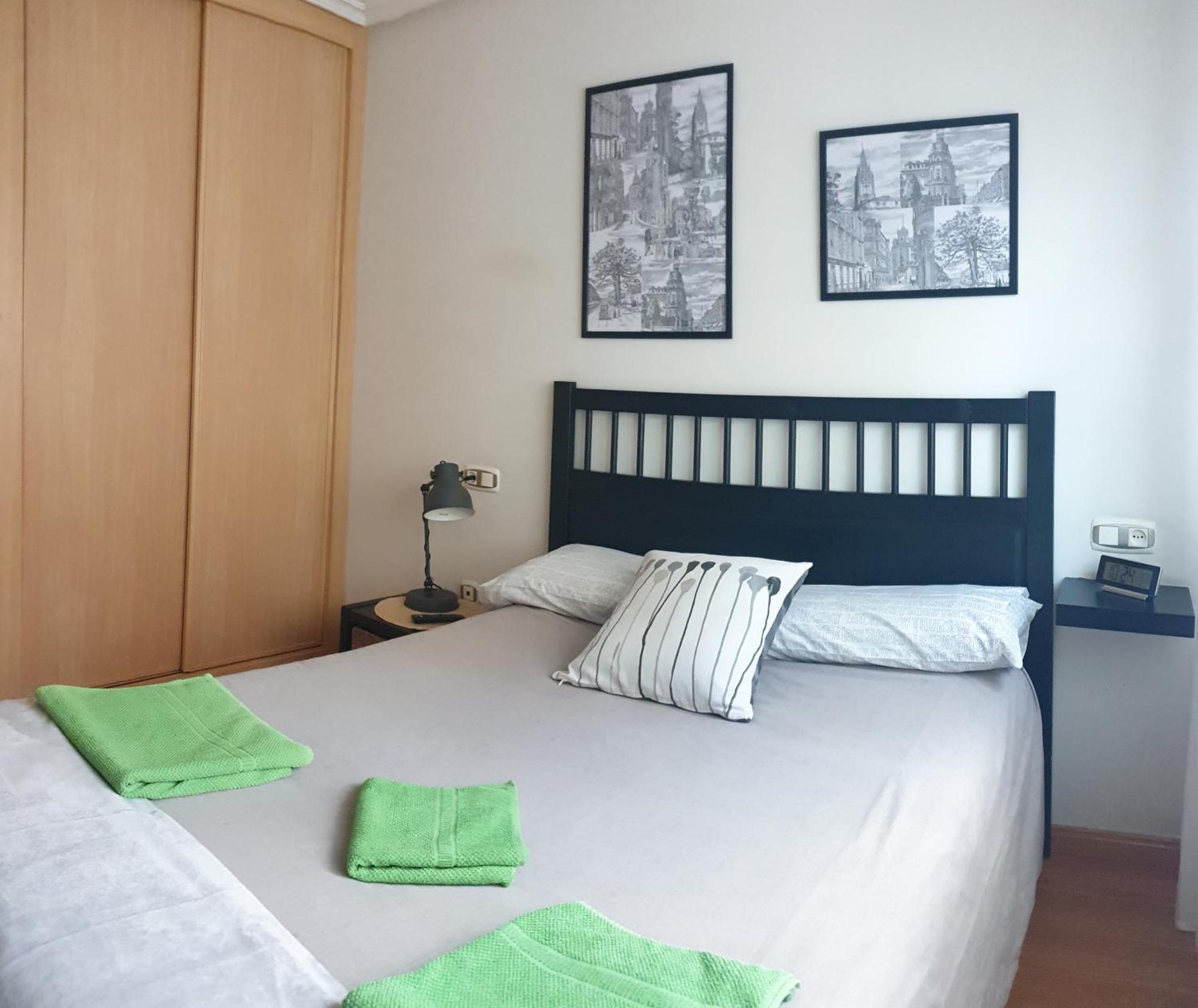 Apartamento "Los Prados" Wifi Y Parking Oviedo Buitenkant foto