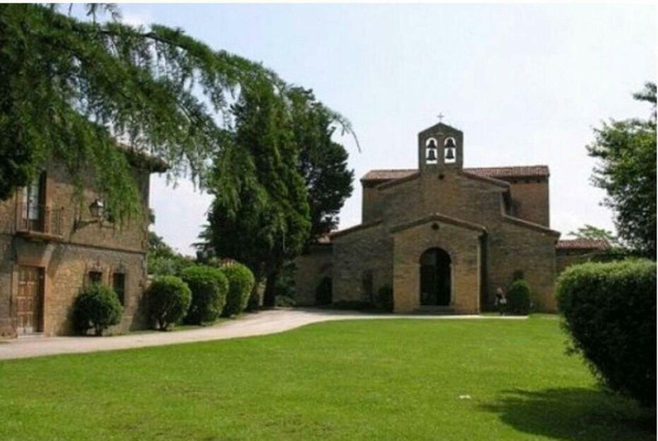 Apartamento "Los Prados" Wifi Y Parking Oviedo Buitenkant foto