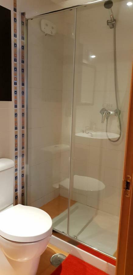 Apartamento "Los Prados" Wifi Y Parking Oviedo Buitenkant foto